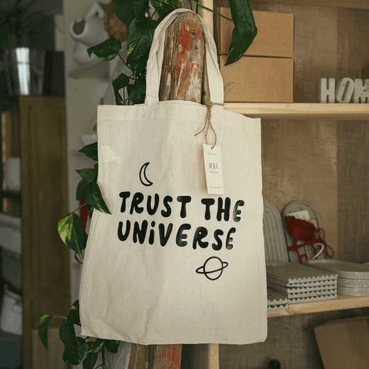 SHOPPER TRUST THE UNIVERSE